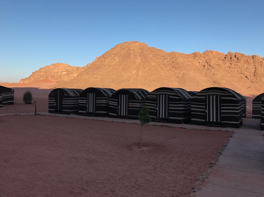 Wadi Rum Light Camp Exteriör bild